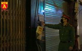 Công an Hà Nội trong đêm thực hiện lệnh đóng cửa các dịch vụ